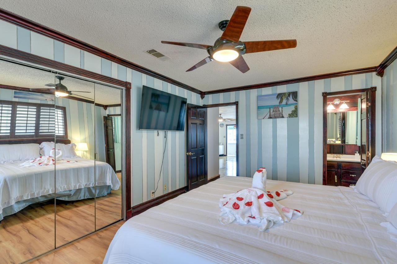 Holiday home Waterfront Bay Retreat - 4 Mi To Beach! Galveston