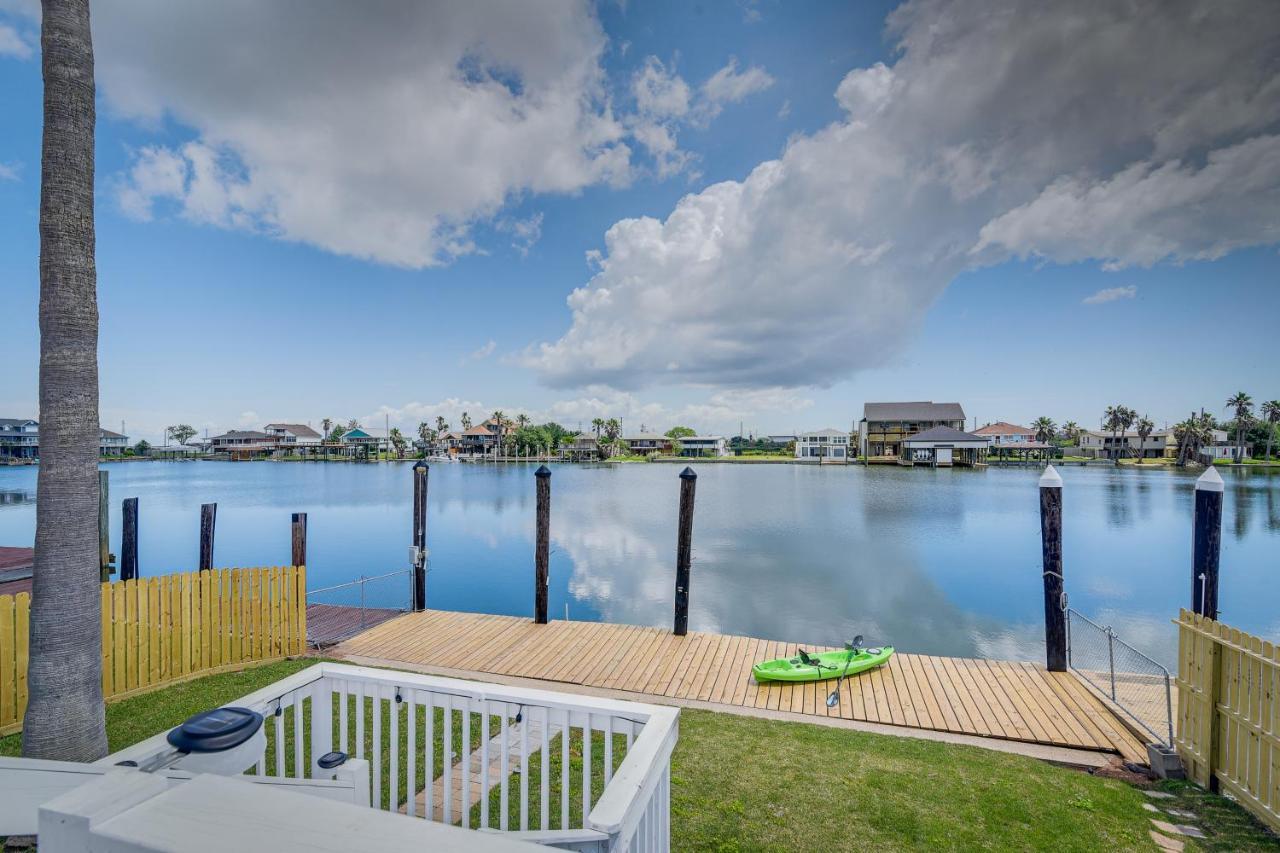Waterfront Bay Retreat - 4 Mi To Beach! Holiday home