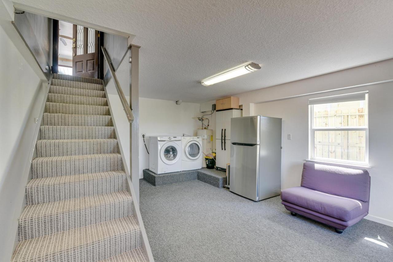Waterfront Bay Retreat - 4 Mi To Beach! Holiday home Galveston