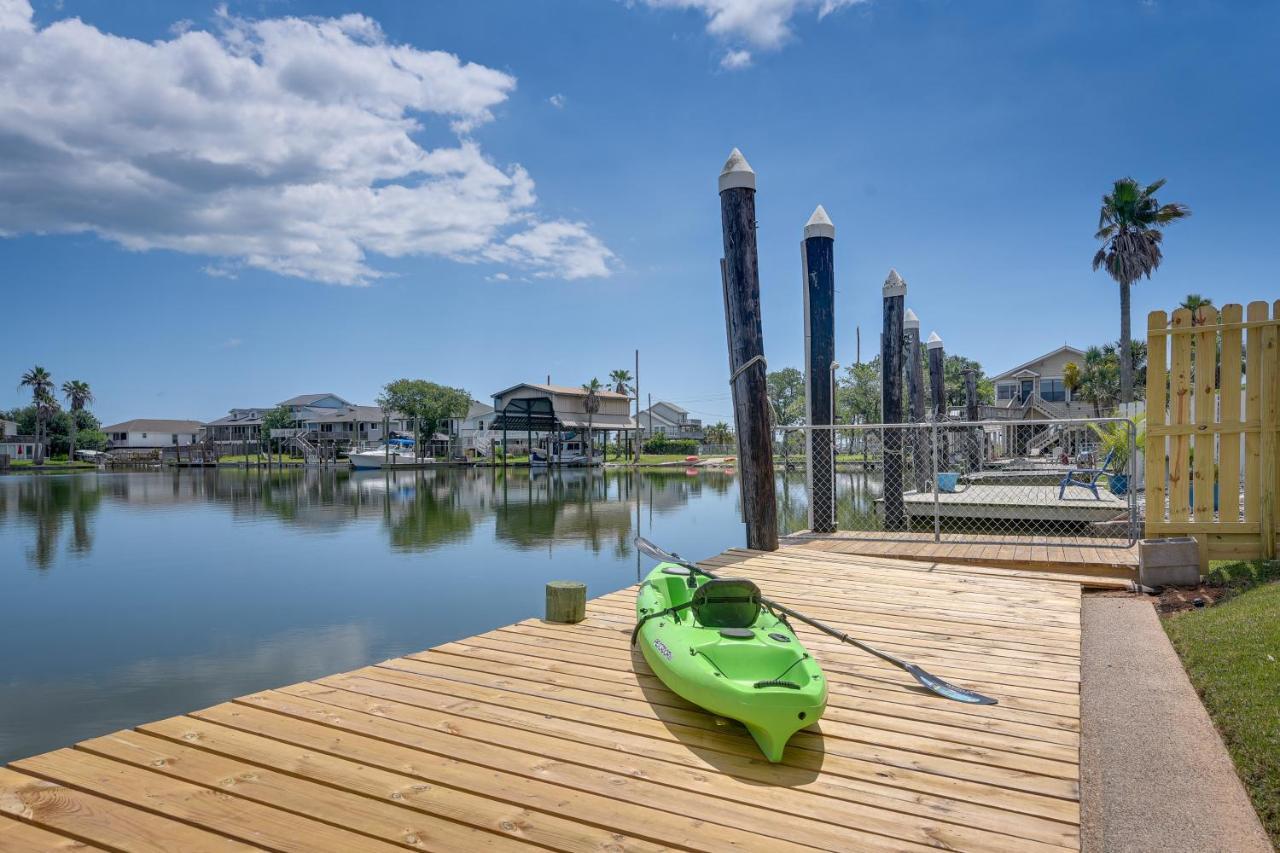 Holiday home Waterfront Bay Retreat - 4 Mi To Beach! Galveston